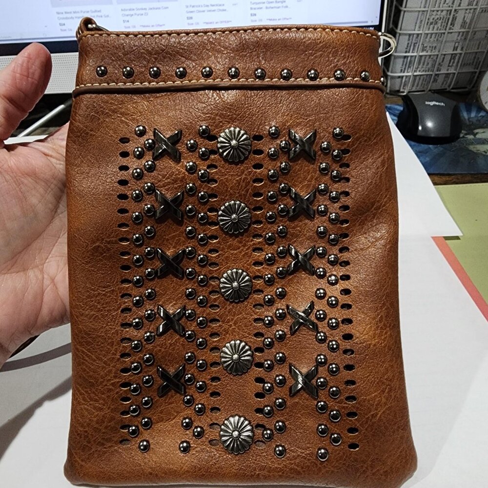 SouthWestern Crossbody Bag Purse Brown Faux Leather Silver Bead Detail Z350 - Picture 4 of 4